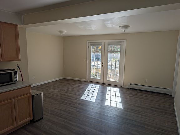 3rd image of 34 Varga Rd #4
