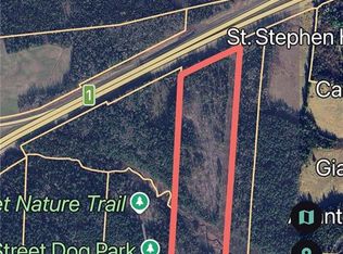 Queen St E, Saint Stephen, NB E3L 2J5