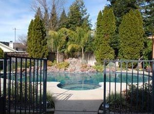 5009 Willow Vale Way, Elk Grove, CA