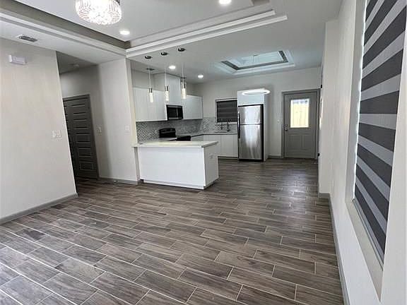 3rd image of 1603 Angelica Dr #3