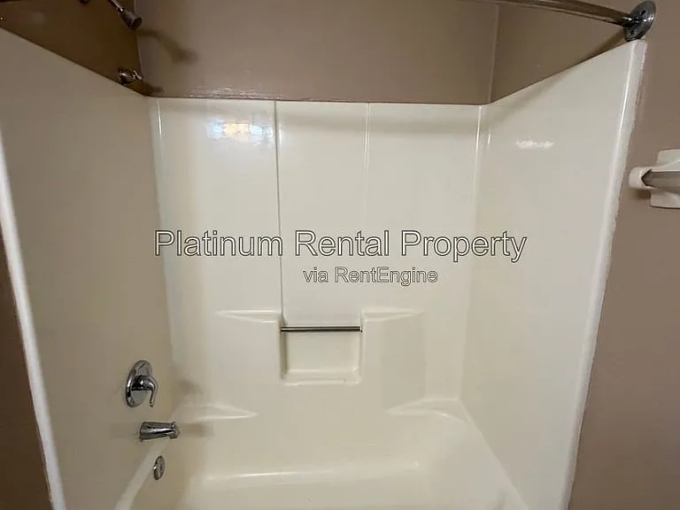 3936 Carriage Gate Dr — Photo 24