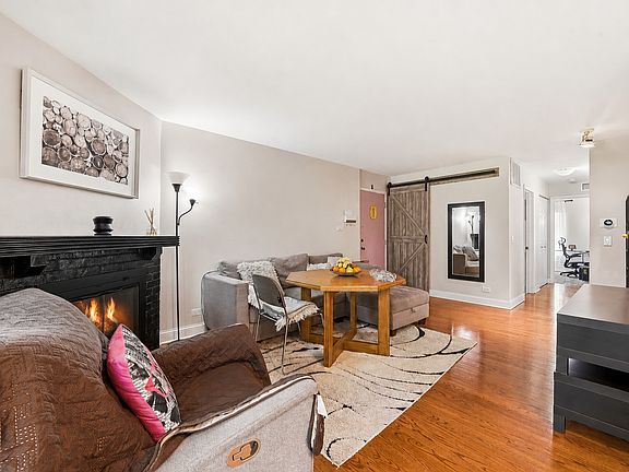 3rd image of 496 Thornhill Ln APT C1