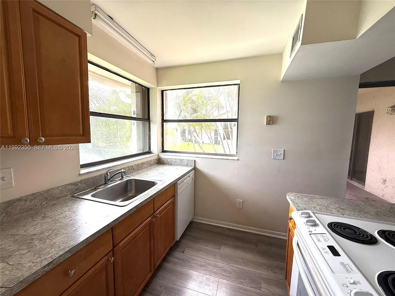 Lakeshore Condo #5 — Photo 2