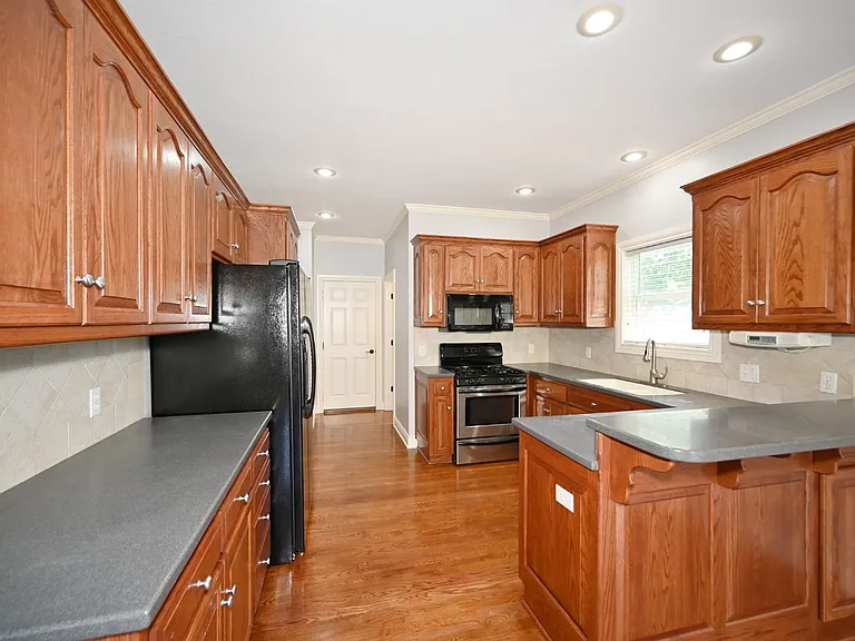 13120 NW Ridgeview Dr — Photo 3