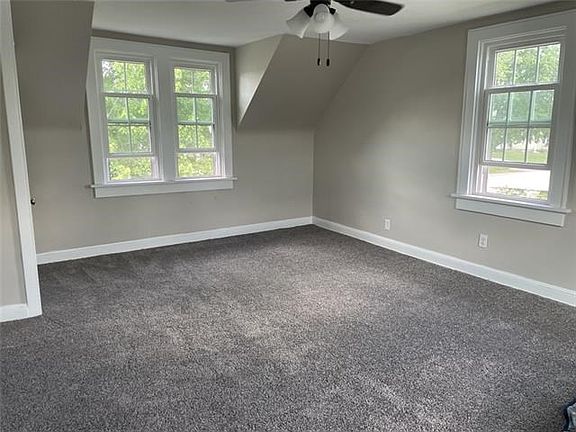 5th image of 3306 Doniphan Ave