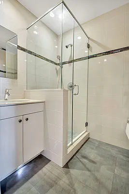 Rented by Compass | media 35