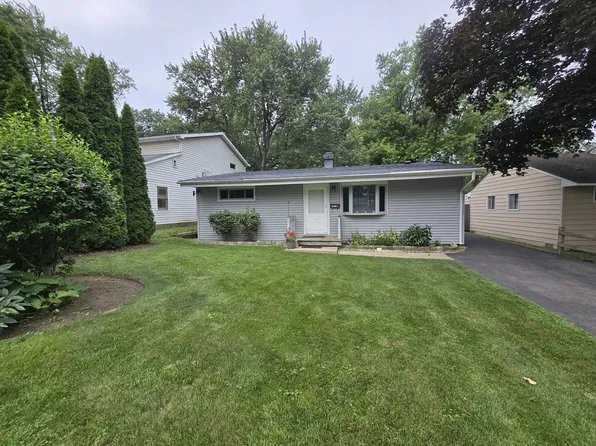 164 N Prairie Ave, Mundelein, IL 60060