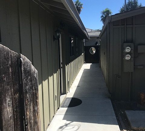 Front entry walk way