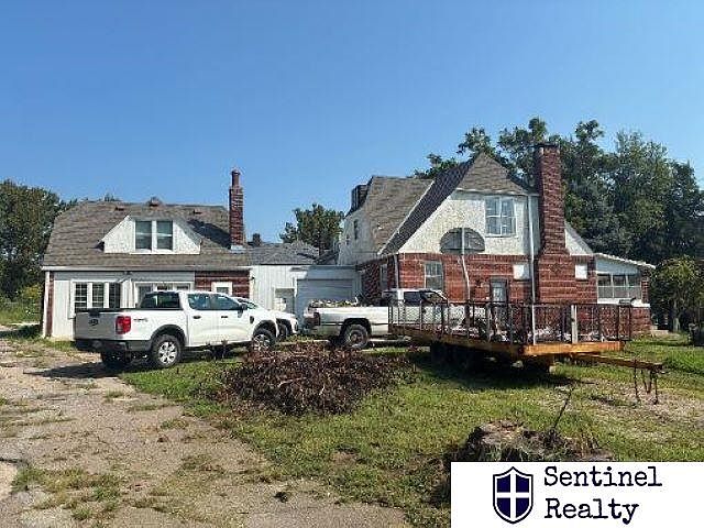 1st image of 6120 N 30th St