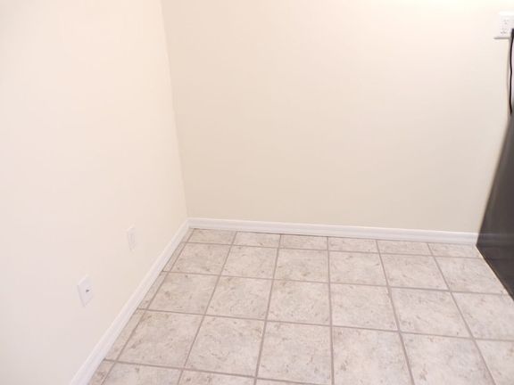 5th image of 34 Garnet St #3A