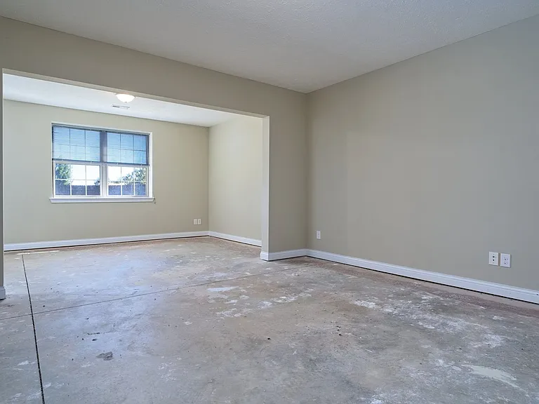 430 Knox Ave — Photo 36