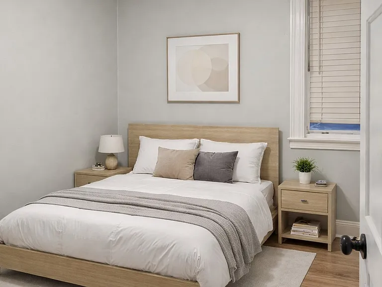 1416 Greeby St — Photo 3