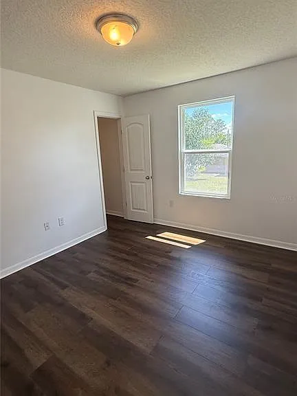 15 Renshaw Dr — Photo 28
