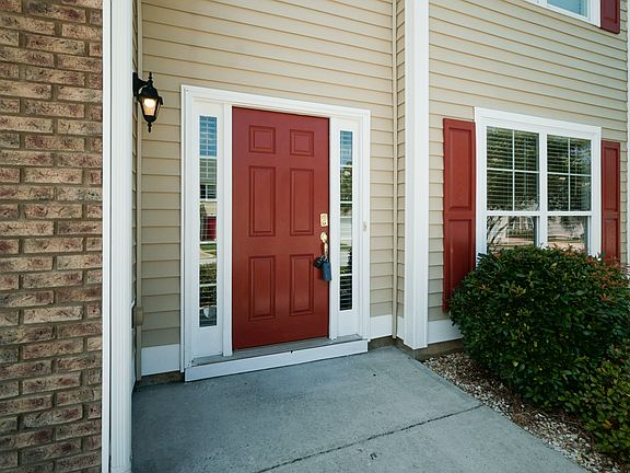 3rd image of 3803 Plymouth Rock Dr