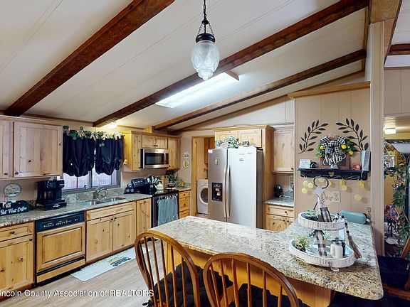 3rd image of 103 Silver Star Ct