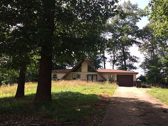 2nd image of 273 Oldcastle Ln