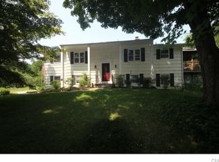 3 Summit Ln, Bethel, CT 06801