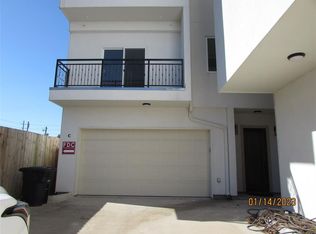 2218 Converse St #C, Houston, TX 77006