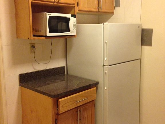 4th image of 14848 88th Ave #40