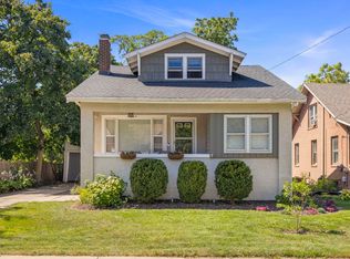 614 S West St, Wheaton, IL 60187