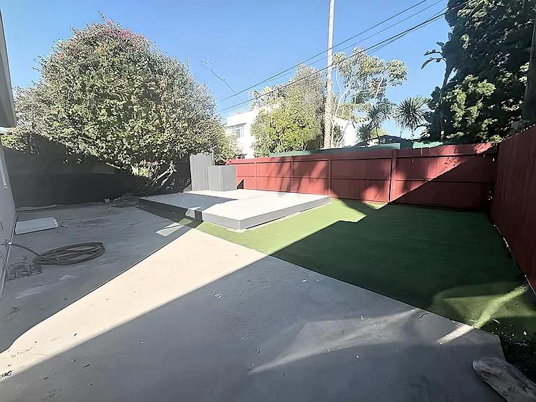 2416 Boone Ave — Photo 20