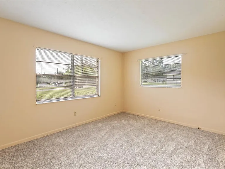 12215 Leanne Dr — Photo 14