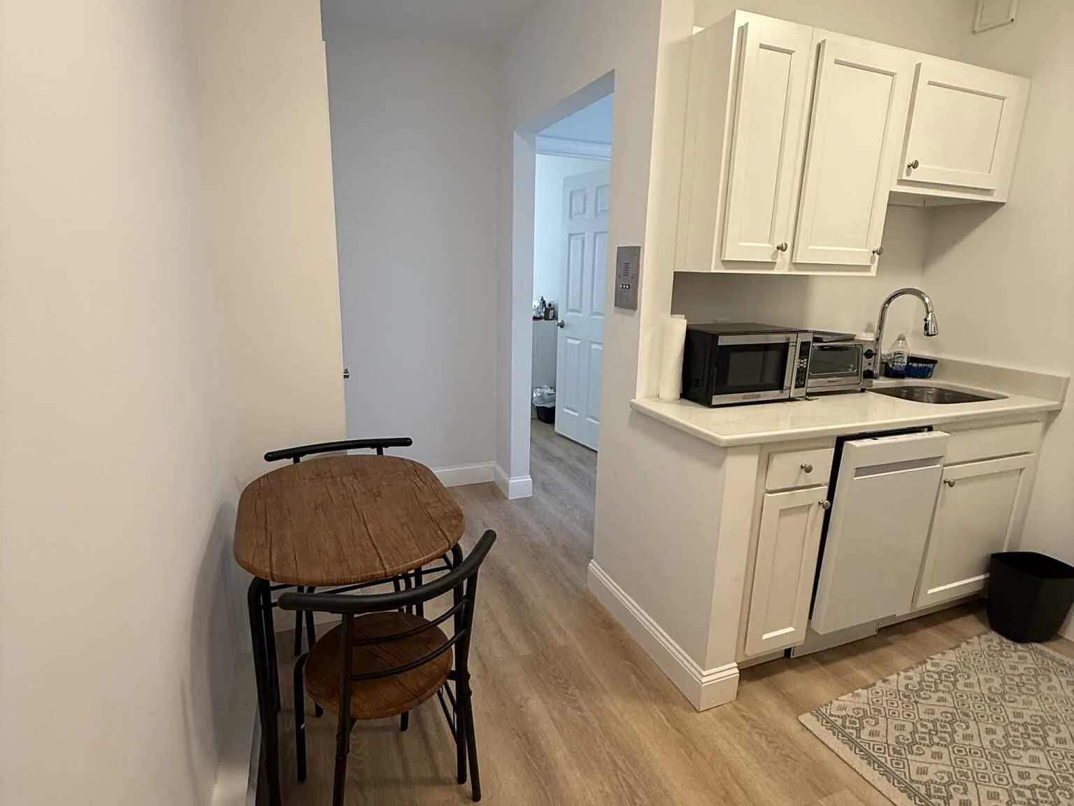 1 bed, $3,600 — Photo 4