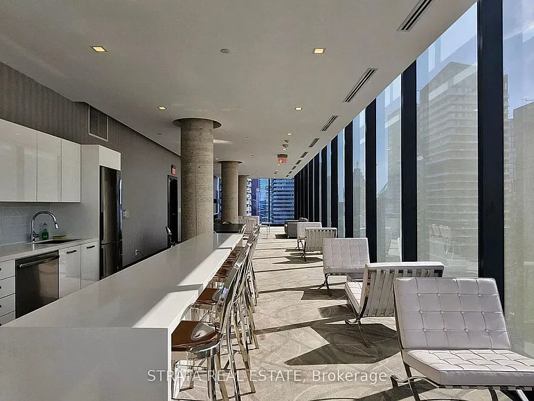11 Charlotte St #2703 — Photo 17