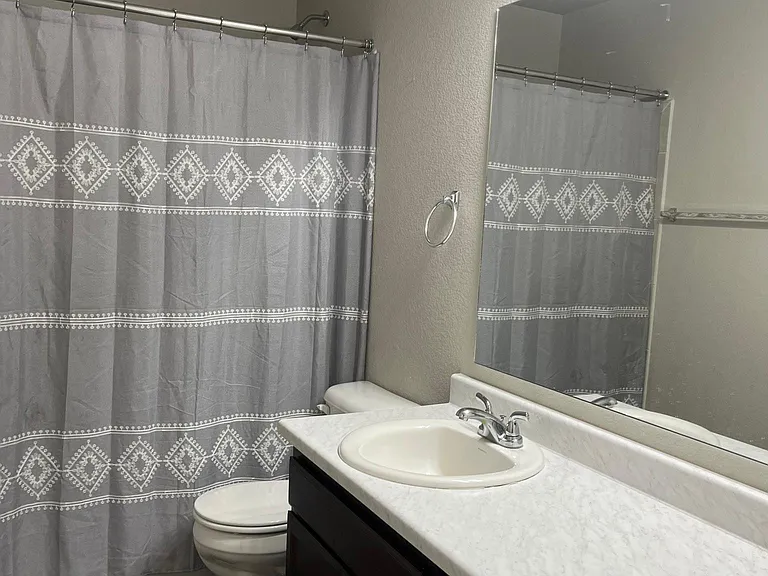 7767 Benecia Dr — Photo 32