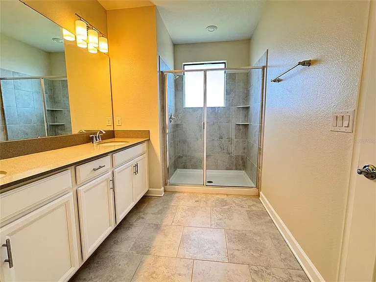 1252 Royal Saint George Blvd — Photo 15