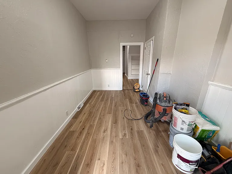 719 Moravian Way — Photo 7