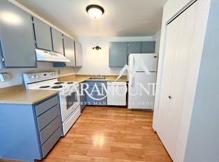 575 6th Ave APT 1, Fox Island, WA 98333