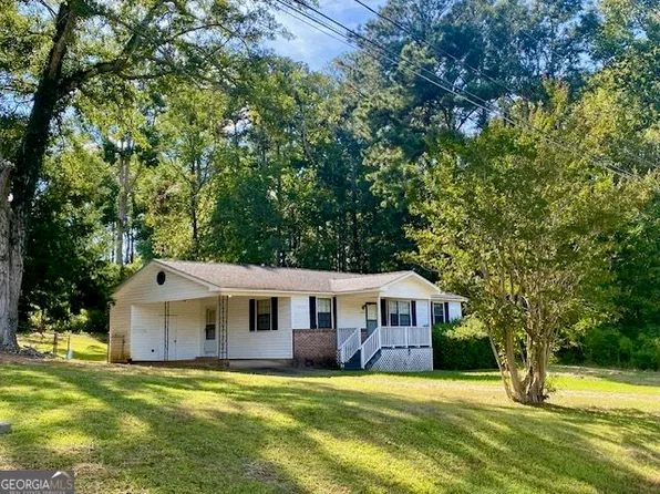 3022 36th Ave SW, Lanett, AL 36863