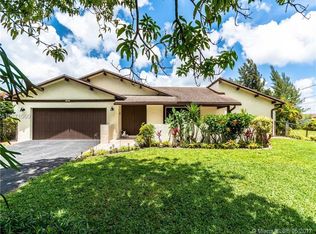 5305 SW 48th St, Davie, FL 33314