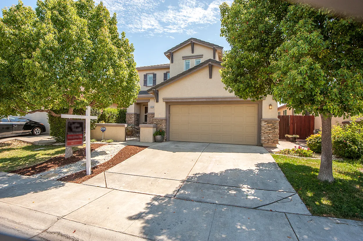 5678 Los Pueblos Way photo 1