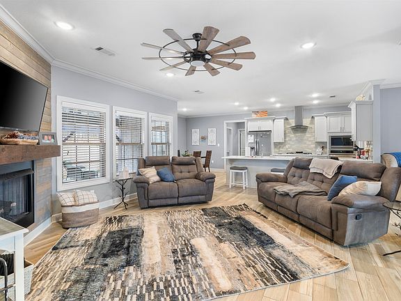4th image of 338 Sallie Ln
