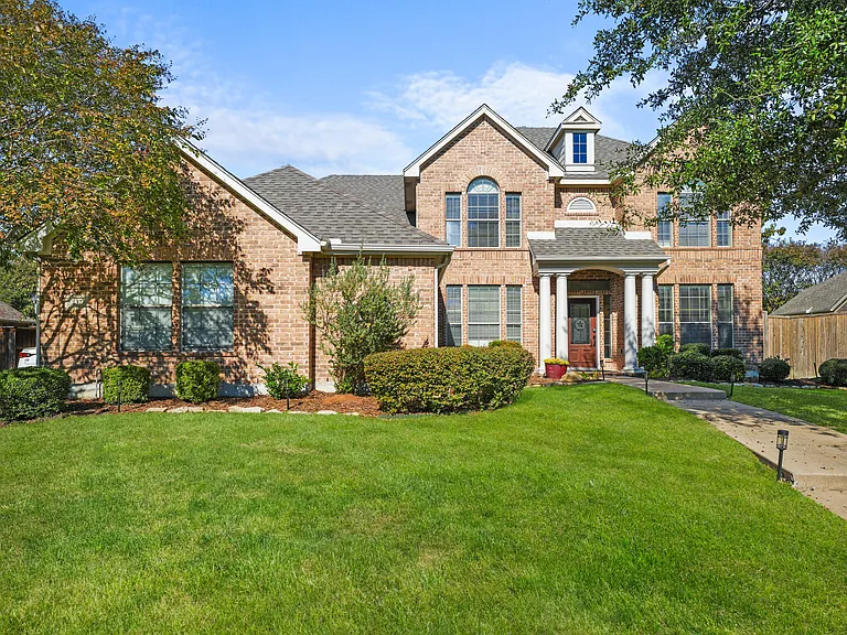 537 Quail Run Dr — Photo 2