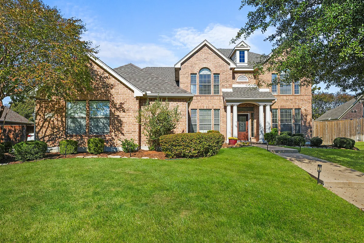 Building Photo - 537 Quail Run Dr