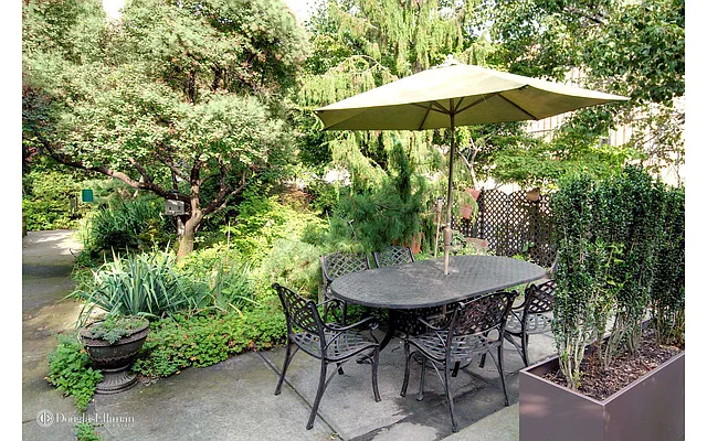 Rented by Douglas Elliman | media 26