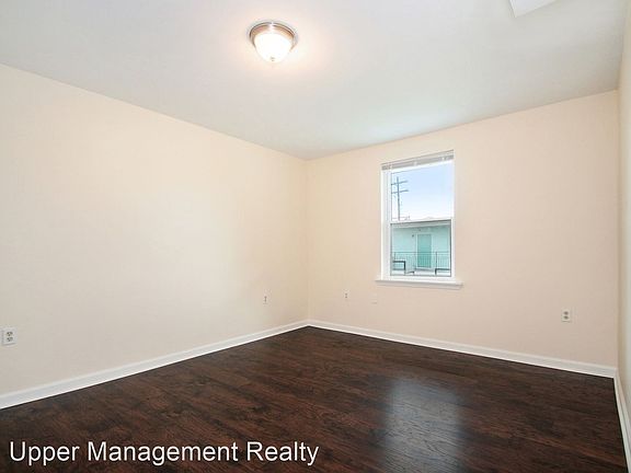 4th image of 1315 Marigny St APT 3