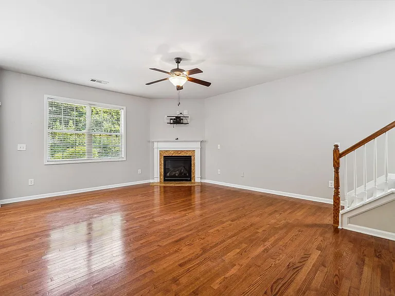 4450 Dartford Rd — Photo 22