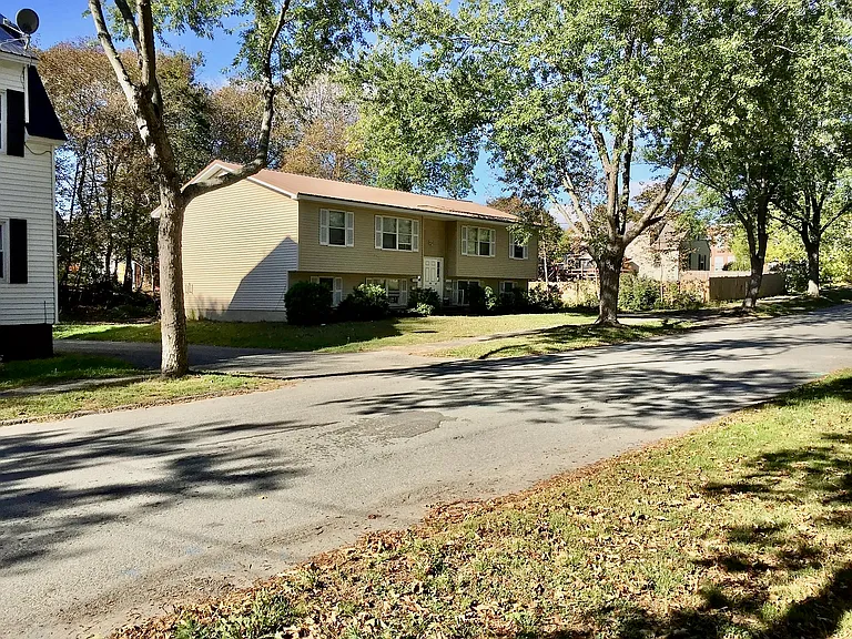 138 Parker St #B — Photo 9