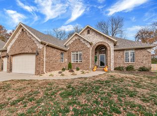 3839 E Fox Grape Rd, Springfield, MO 65809