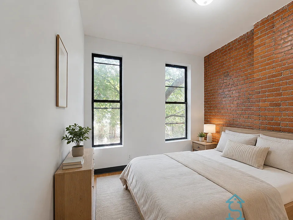 74 Van Buren St #2