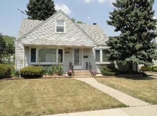 7042 W 115th St, Worth, IL