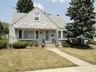 7042 W 115th St photo 1