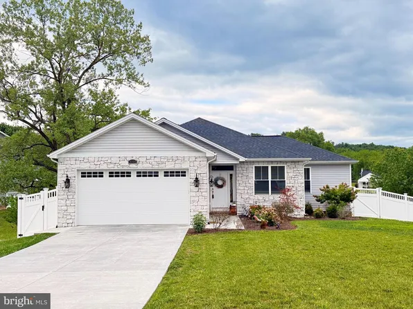4329 Cotswold Ct, Rockingham, VA 22802