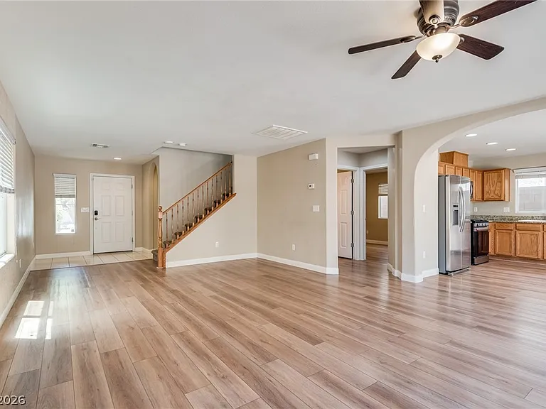 9072 Cedar Door Ave — Photo 3