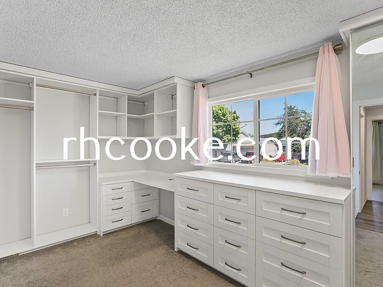 3619 N Thor St — Photo 12