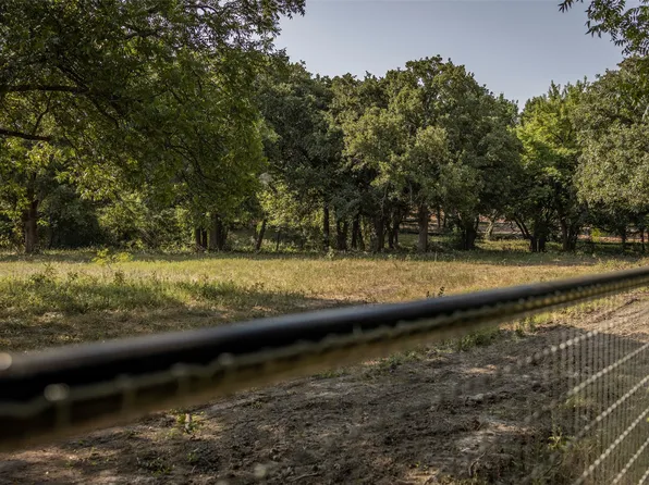 301 Dixon Rd, Aledo, TX 76008